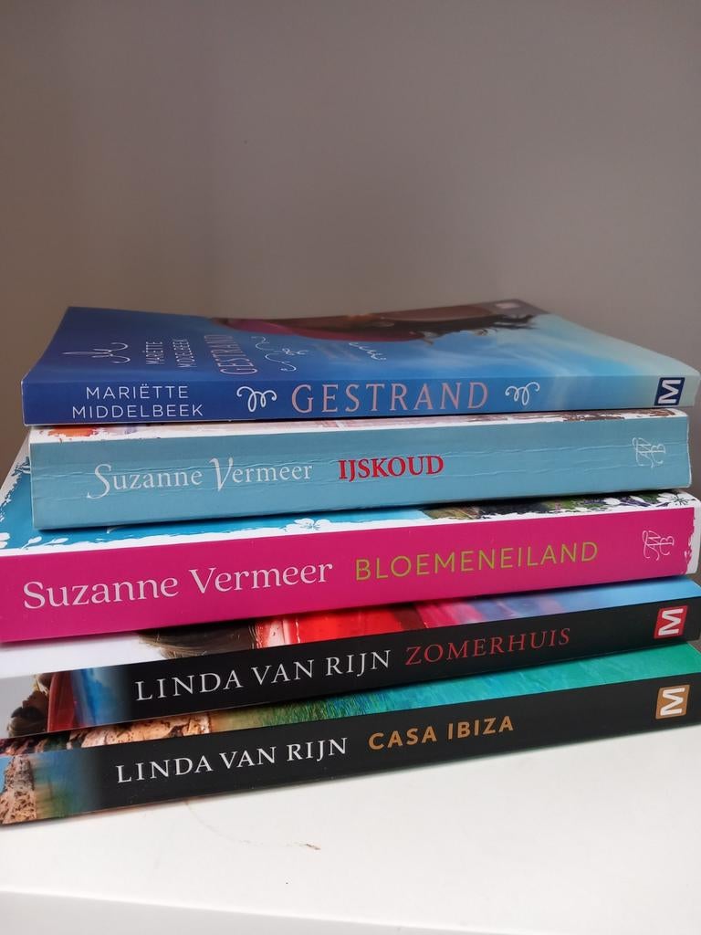 Linda van rijn zomerhuis en casa ibiza, Boeken, Ophalen of Verzenden, Zo goed als nieuw