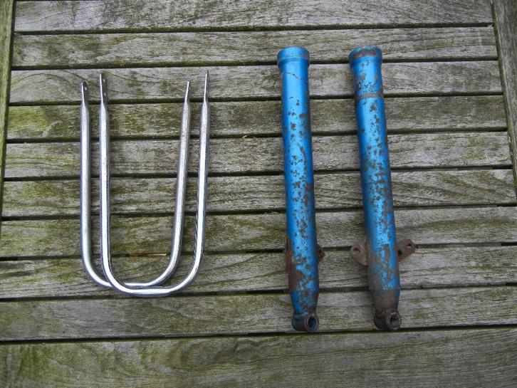 Zundapp 517 onderpoten, Fietsen en Brommers, Brommeronderdelen | Oldtimers, Gebruikt, Overige merken, Overige typen, Verzenden