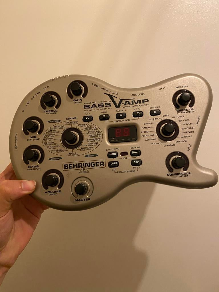 Behringer Bass V-AMP, Muziek en Instrumenten, Ophalen of Verzenden, Gebruikt, Multi-effect