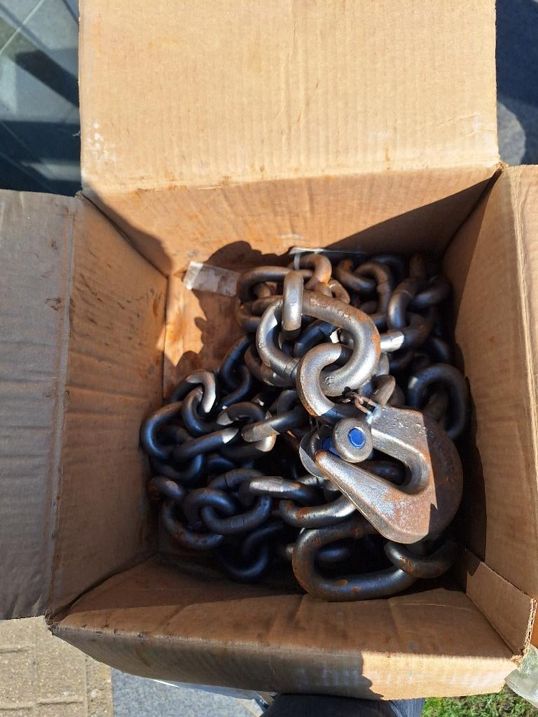 Zware ketting, Ophalen, Nieuw