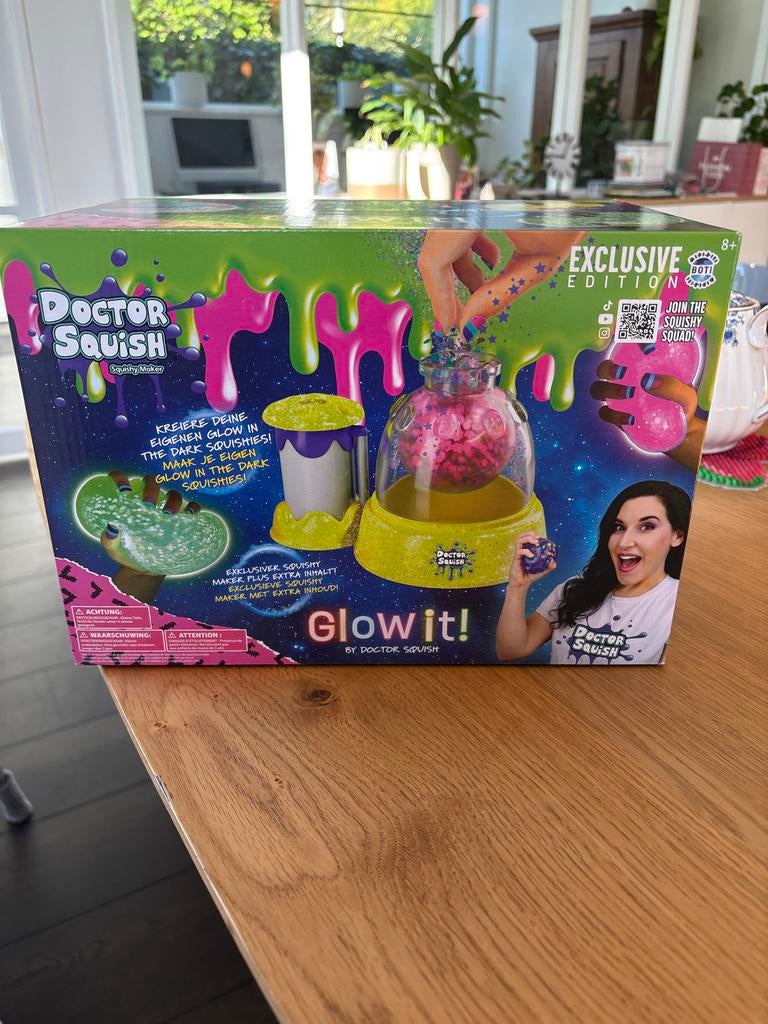 Doctor Squish Glow It! Exclusive Edition  (6 van 8 over), Kinderen en Baby's, Speelgoed | Educatief en Creatief, Nieuw, Knutselen