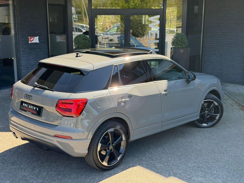 Audi Q2 40 TFSI quattro S-EDITION NARDO GRIJS/PANO/2X S-LINE, Auto's, Automaat, Parkeercamera, 15 km/l, Gebruikt