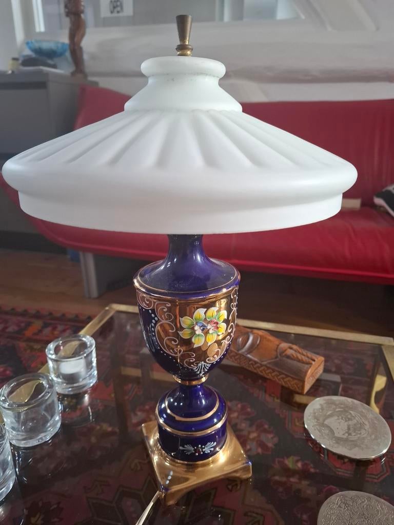 Limoges Tafellamp met wit melkglas kap, Ophalen of Verzenden