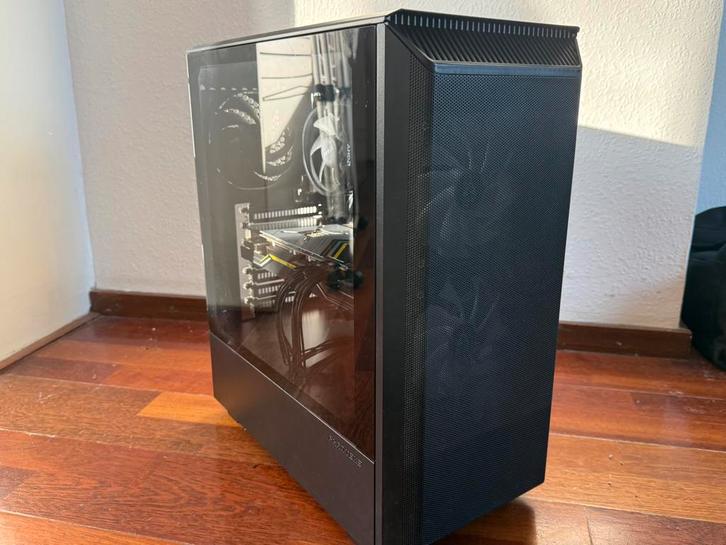 Game PC / RX 5700, Computers en Software, Desktop Pc's, Zo goed als nieuw, 3 tot 4 Ghz, HDD, SSD, 16 GB, Met videokaart, Gaming