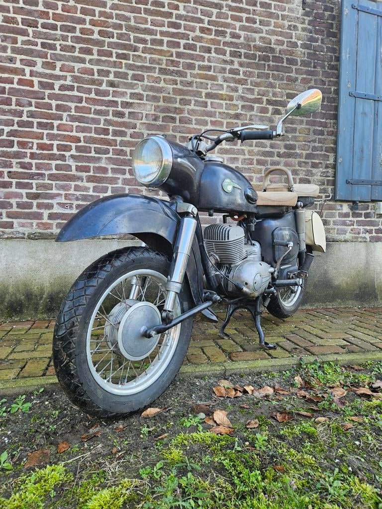MZ ES 250 1960 lopend met papieren