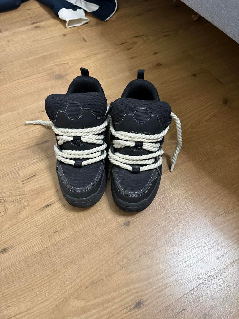 Zara schoenen - Zo goed als nieuw, Ophalen, Zo goed als nieuw, Zwart, Sneakers of Gympen