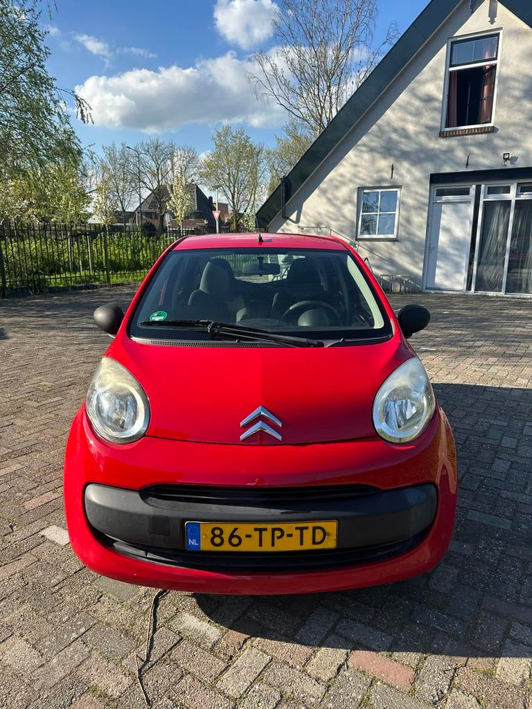 Citroën C1, 2006, 205000 km, APK tot 17 april ‘27!, Auto's, Voorwielaandrijving, Zwart, 4 stoelen, C1