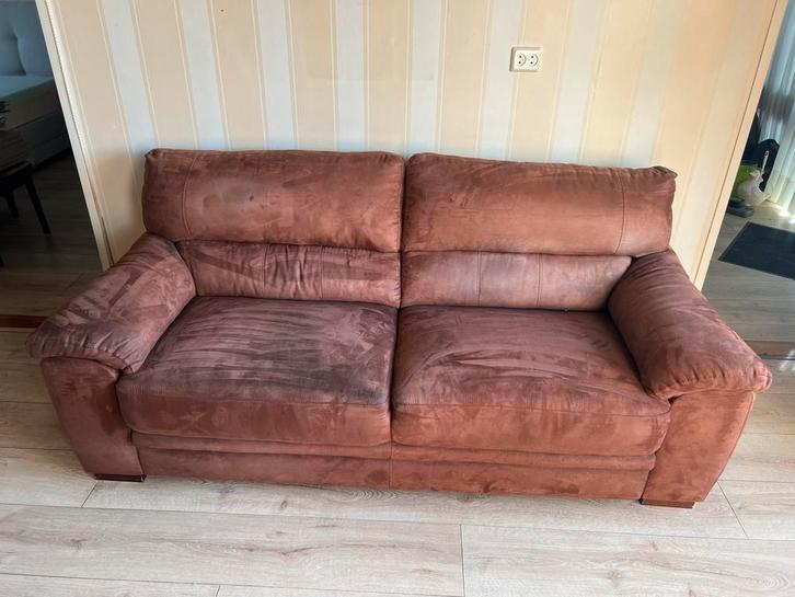 Gratis ophalen : Suede Bankstel Bank Stof Gratis, Huis en Inrichting, Banken | Bankstellen, Gebruikt, Rechte bank, Driepersoons