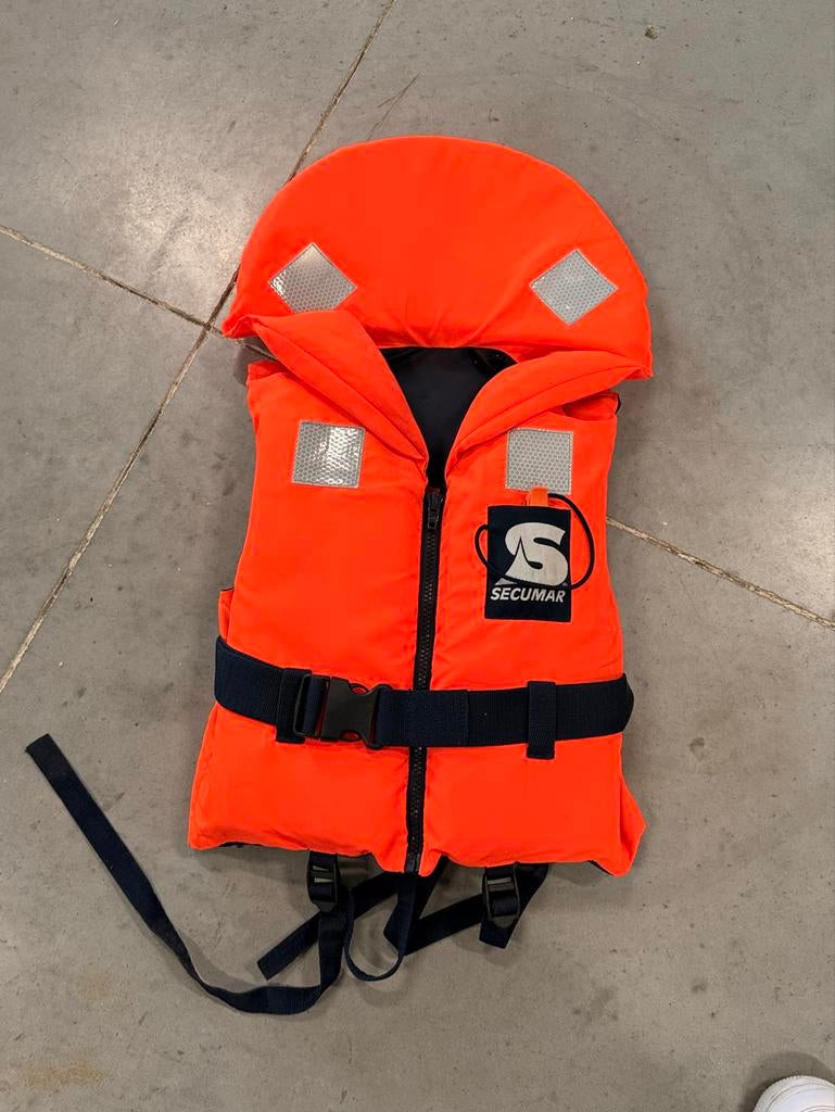 Secumar Bravo Kinder Zwemvest 20-30 kg Oranje, Ophalen of Verzenden, Zo goed als nieuw, Kind, Reddingsvest of Zwemvest
