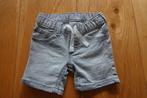 Grijze korte broek Hema maat 62, Broekje, Jongetje of Meisje, Ophalen of Verzenden, Zo goed als nieuw
