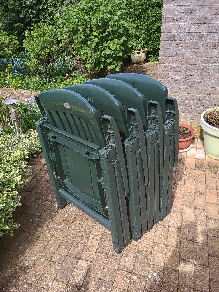 4 groene Hartmann stoelen met 4 kussens, Ophalen, Zo goed als nieuw, Kunststof, Verstelbaar