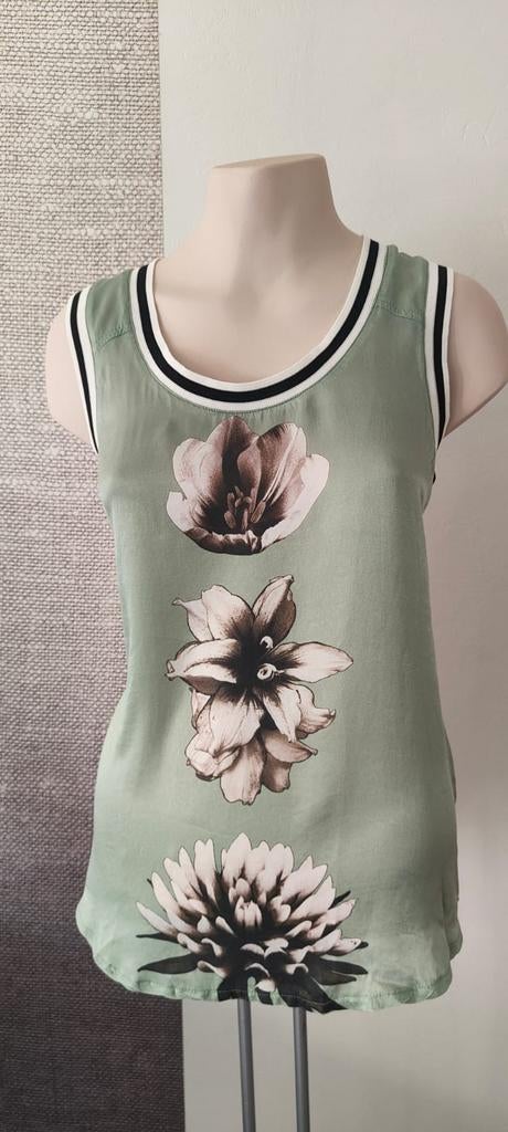 Top Summum, Kleding | Dames, Tops, Ophalen of Verzenden, Zo goed als nieuw, Maat 38/40 (M), Zonder mouw