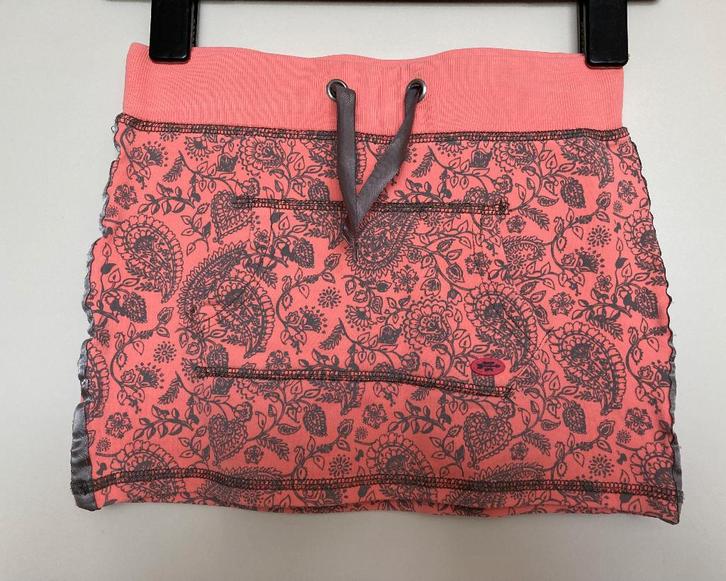 Zalmroze / grijs rokje in Paisley motief maat 134 - 140, Kinderen en Baby's, Kinderkleding | Maat 134, Zo goed als nieuw, Meisje