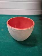 bloempot roze binnenkant creme, Ophalen of Verzenden, 'T Olde Gre-j, Info@toldegrej.nl, Endepoelstraat 20f Didam