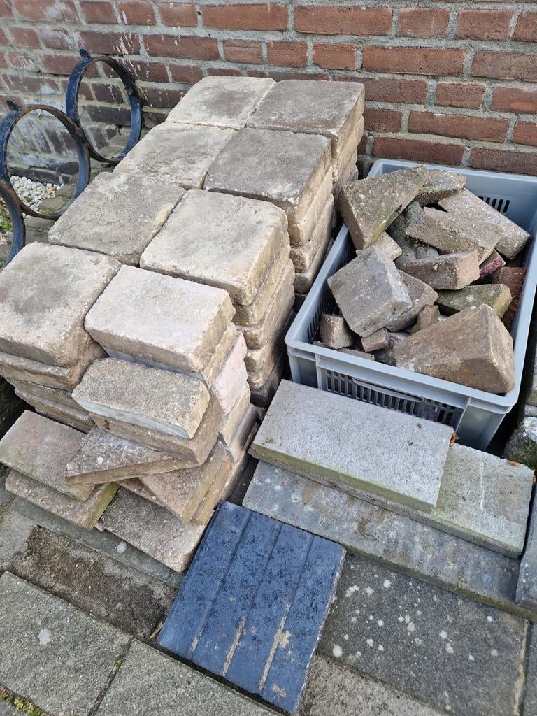 Verschillende tuintegels, meenemen wat je nodig hebt, Tuin en Terras, Tegels en Klinkers, Ophalen, Gebruikt, Beton, Terrastegels