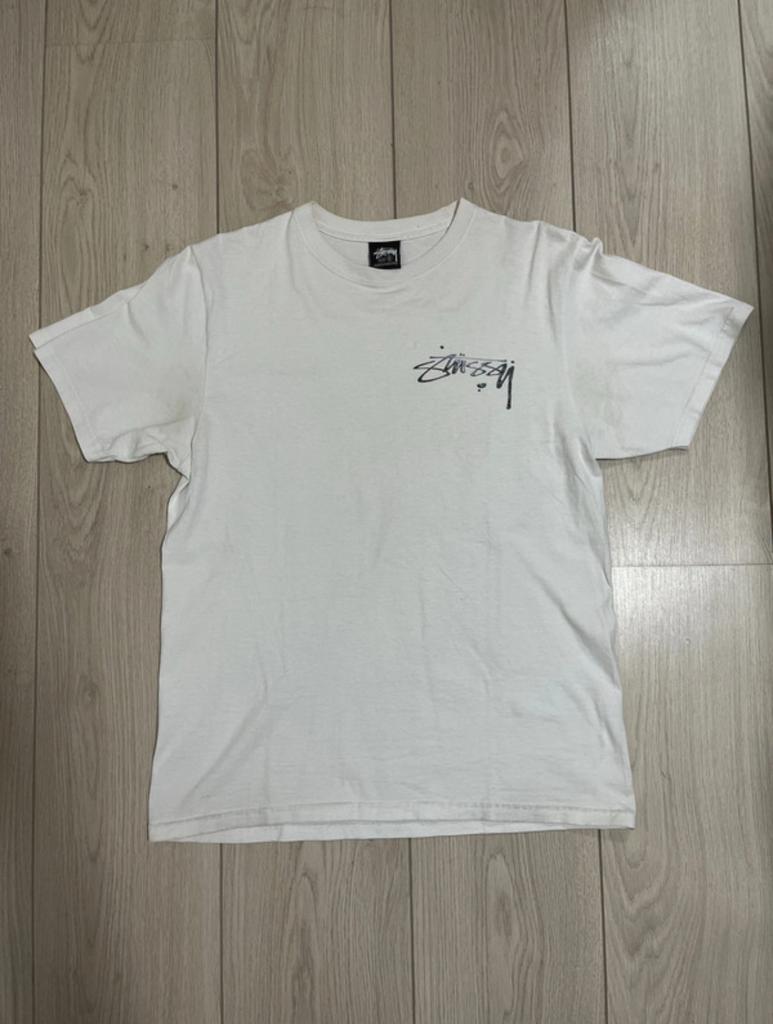 Stüssy T-shirt Maat S - Gekocht in Parijs, Kleding | Heren, T-shirts, Ophalen of Verzenden, Gedragen, Maat 46 (S) of kleiner, Wit