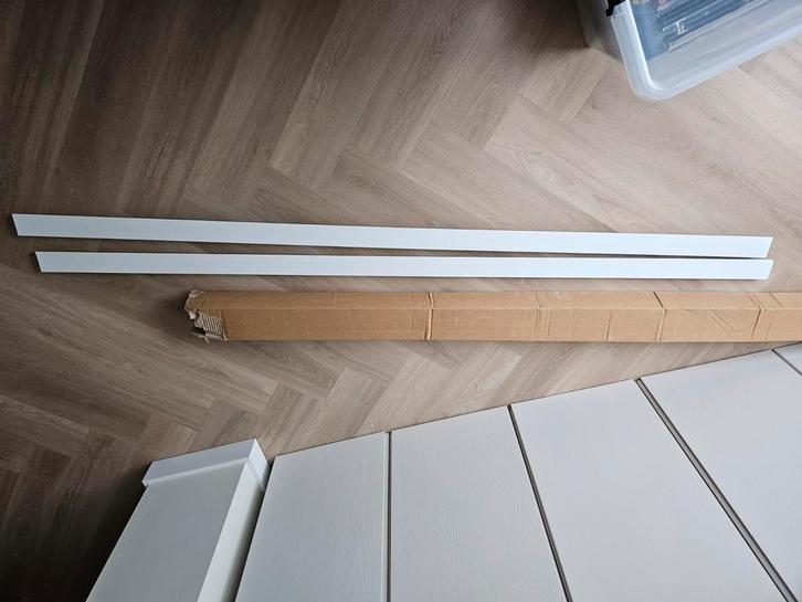 IKEA Plinten - 6cm hoog, 2m lang, 2 stuks, Doe-het-zelf en Verbouw, Plinten en Afwerking, Nieuw, Plinten, Mdf, 200 tot 250 cm