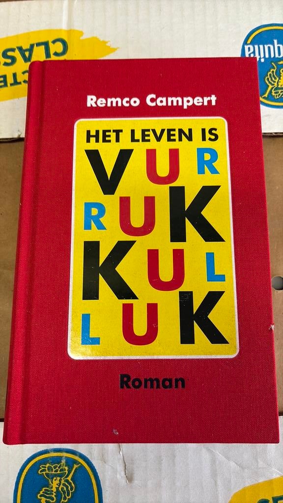 Remco Campert - Het leven is vurrukkulluk, Boeken, Ophalen of Verzenden, Zo goed als nieuw, Remco Campert