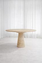 Vintage travertin eettafel, 100 tot 150 cm, Zo goed als nieuw, ÅTMØS, Dorpstraat 63 Maasbree