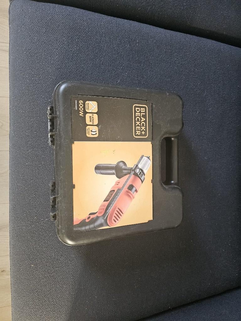 Black+Decker boormachine met koffer 600W, Gebruikt, Klopboormechanisme, 400 tot 600 watt, Ophalen