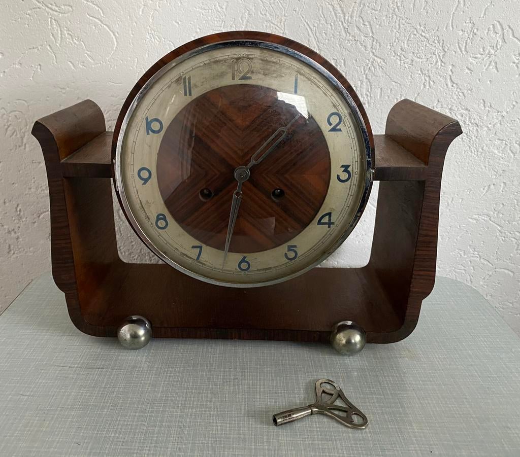 Mooie Kienzle klok pendule  met sleutel en de glasplaat erv, Ophalen of Verzenden