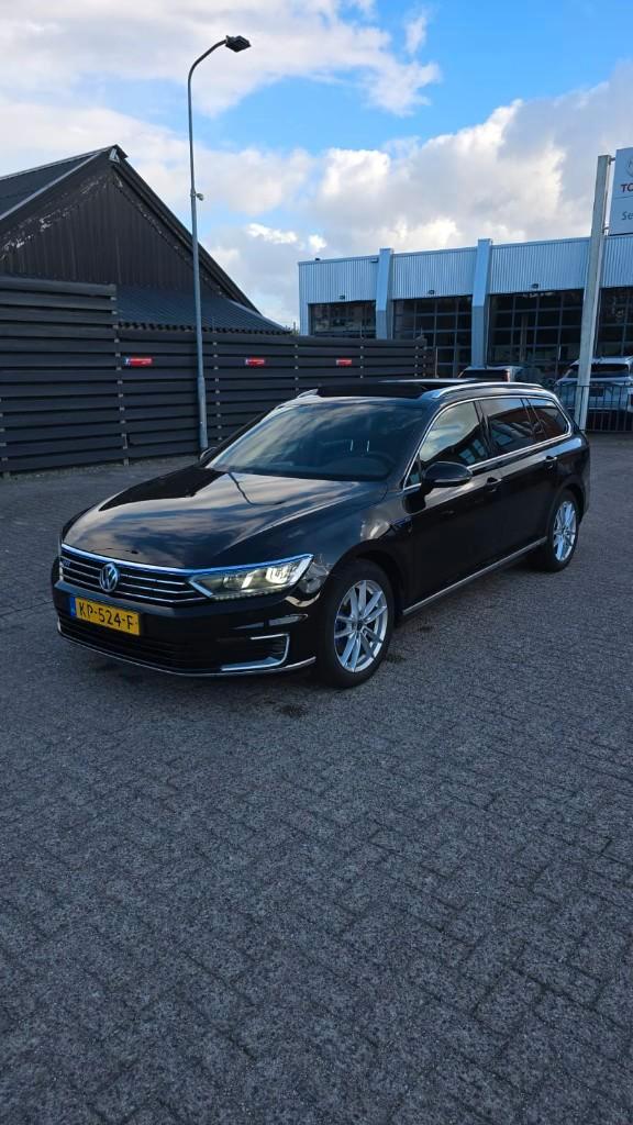 Volkswagen Passat 1.4 TSI/GTE 218pk 6-DSG Panorama, Virtual, Auto's, Volkswagen, Particulier, Passat, Achteruitrijcamera, Adaptive Cruise Control