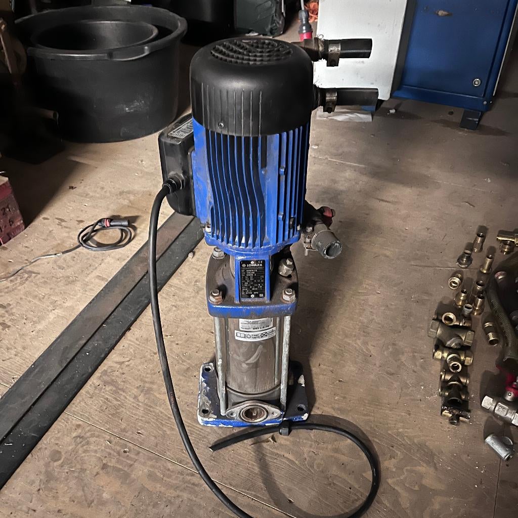 Lowara SV‑T 5SV08T011T/D – Multistage Centrifugaal pomp, Ophalen, Gebruikt, Elektrisch, Overige typen