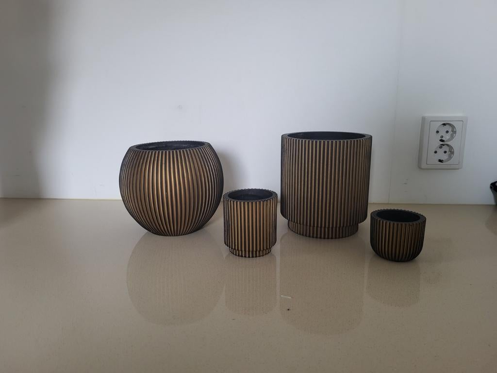 Capi Europe bloempotten te koop (goud/zwart), Tuin en Terras, Bloempotten, Ophalen, Kunststof, Zo goed als nieuw, Minder dan 25 cm