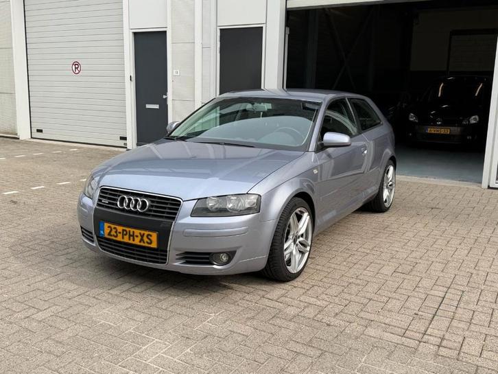 Audi A3 3.2 184KW Quattro 3D 2004 Grijs Origineel ABT, Auto's, Audi, Bedrijf, A3, ABS, Alarm, Bluetooth, Cruise Control, Metallic lak