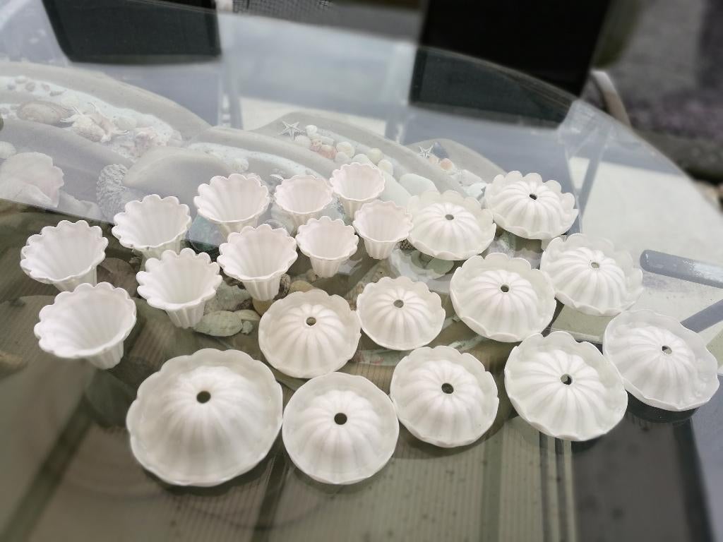 Onderdelen antiek lamp of kroonluchter van melkglas, Antiek en Kunst, Ophalen of Verzenden