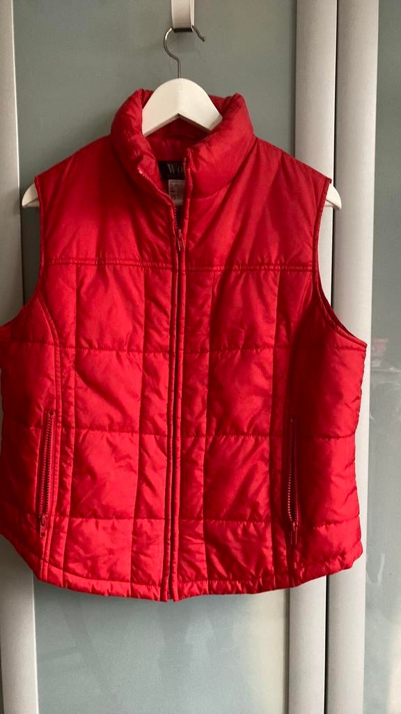 NIEUWE MOOIE RODE BODYWARMER MAAT 40, Ophalen of Verzenden, Zo goed als nieuw, Maat 38/40 (M), Rood