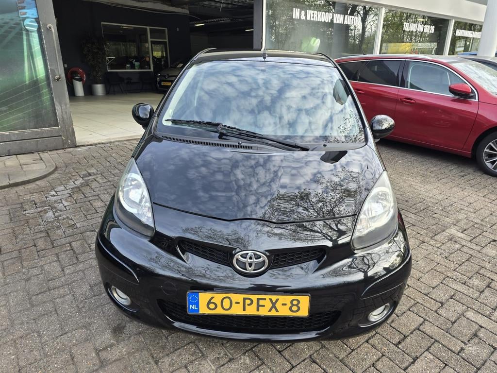 Toyota Aygo 1.0-12V Dynamic Navigator | 2E EIGENAAR | 12MND, Auto's, Toyota, Voorwielaandrijving, Euro 5, Stof, Gebruikt