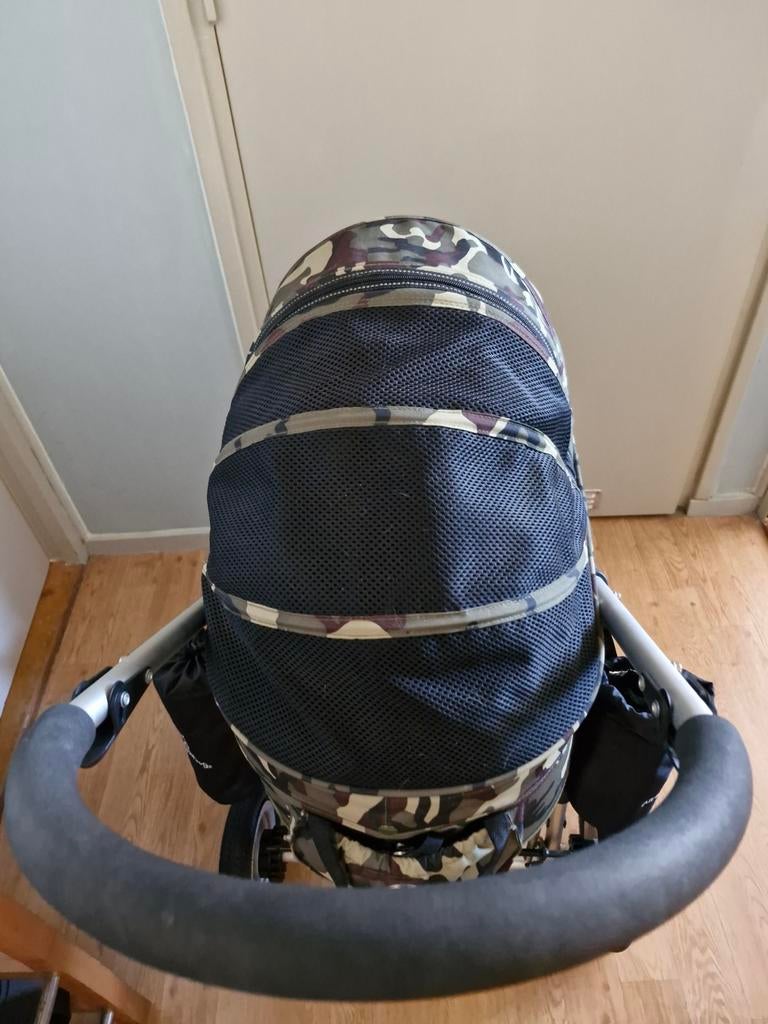 Honden buggy  airbuggy €300,-, Ophalen, Zo goed als nieuw