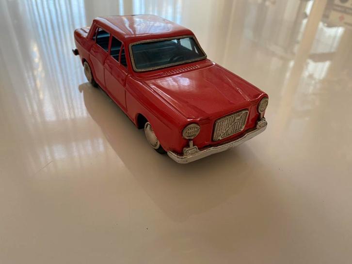 Blikken Volvo 164 de Luxe., Antiek en Kunst, Antiek | Speelgoed, Ophalen of Verzenden