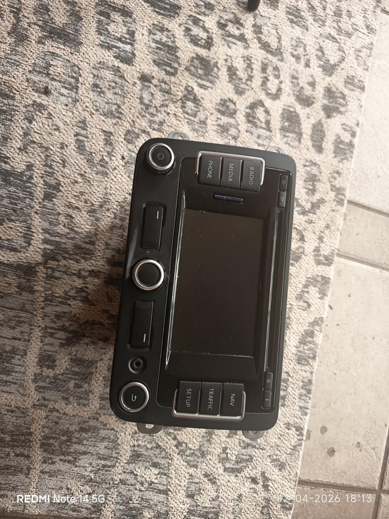Originele VW RNS 310 autoradio met GPS antenne, Ophalen of Verzenden, Gebruikt
