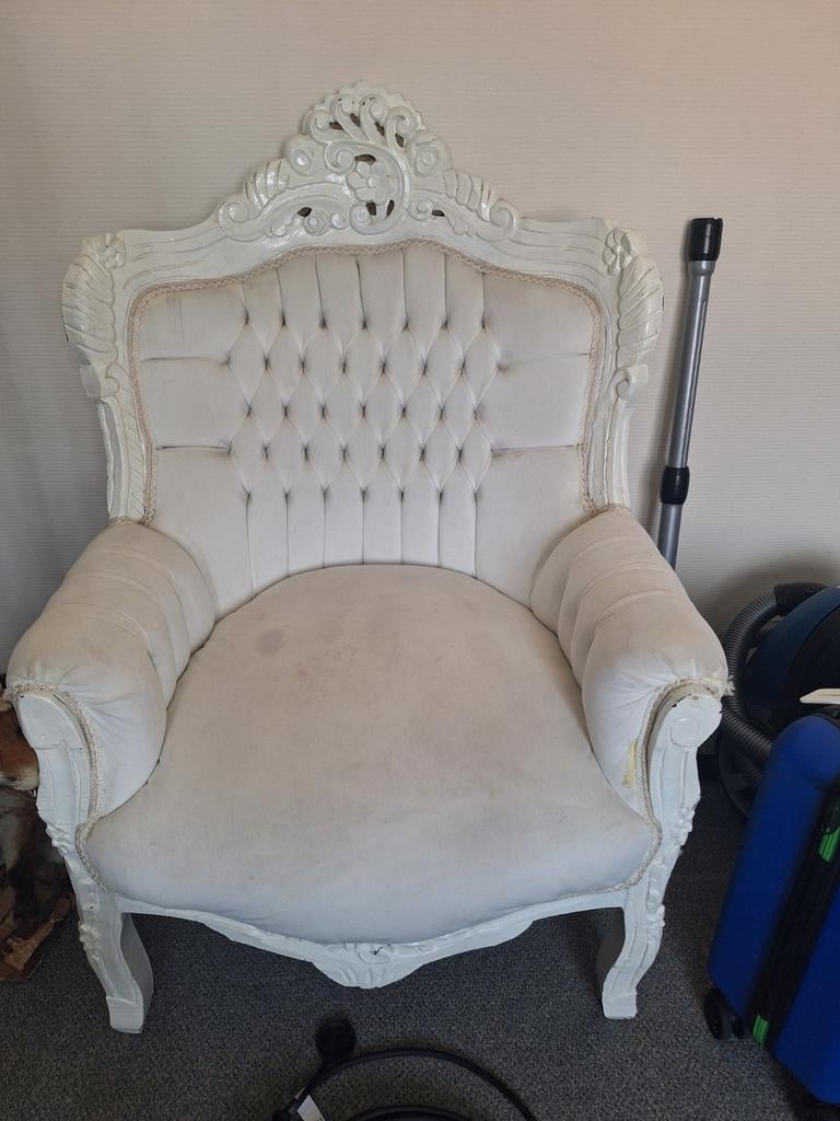 Barok fauteuil in wit met gecapitonneerde rugleuning, Huis en Inrichting, Stoelen, Gebruikt, Eén, Hout, Stof, Wit, Ophalen
