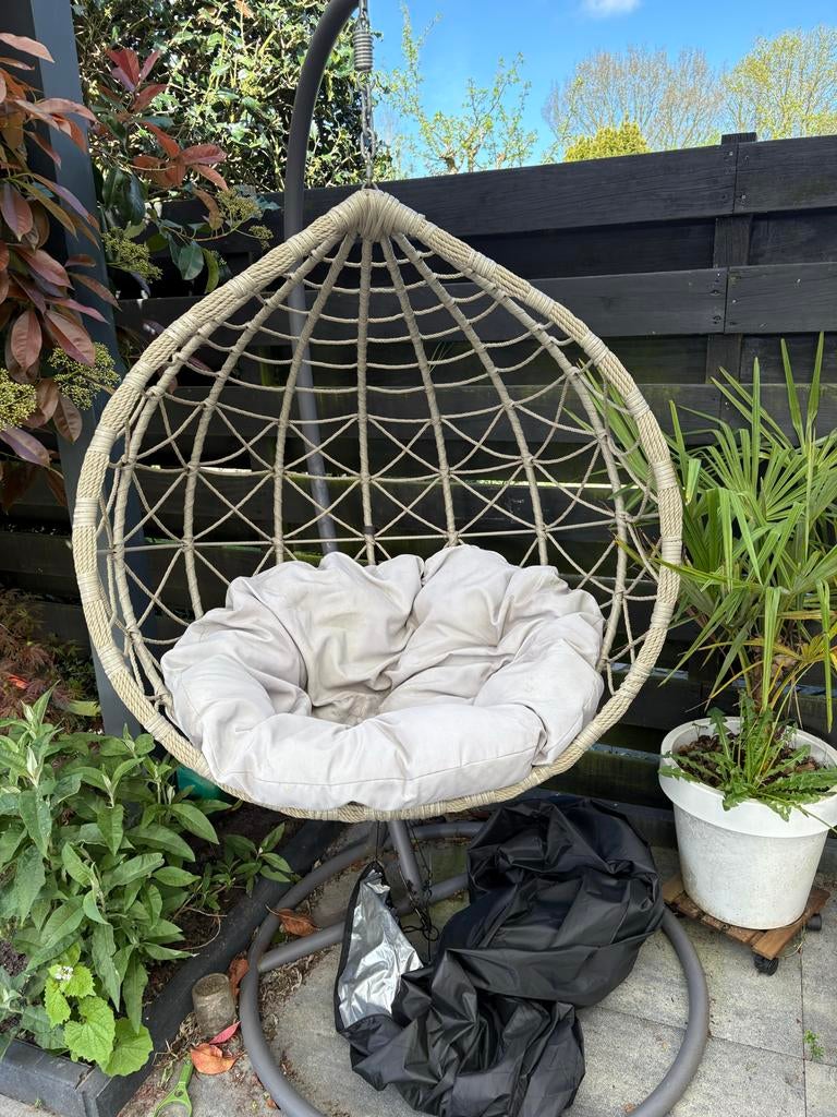 Hangstoel Intratuin, Ophalen of Verzenden, Zo goed als nieuw