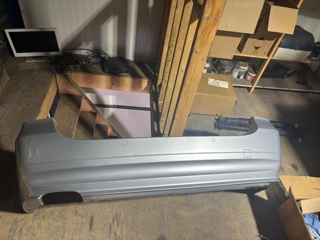 Achterbumper BMW 3 serie E91 Titansilber (353) met PDC, Gebruikt, BMW, Ophalen of Verzenden, BMW