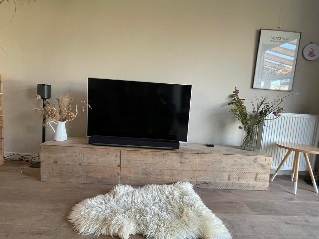 Zwevend tv meubel steigerhout 3 diepe laden