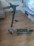 Ninebot elektrische step - Uitstekende staat, Fietsen en Brommers, Ophalen of Verzenden, Zo goed als nieuw, Elektrische step (E-scooter)