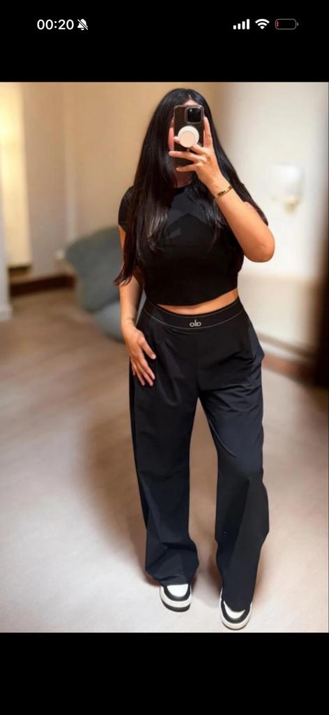 ALO YOGA BROEKEN, Kleding | Dames, Broeken en Pantalons, Maat 38/40 (M), Zwart, Nieuw, Ophalen of Verzenden