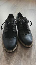 Hippe Dames schoenen van leer, Schoenen met lage hakken, Zwart, Ophalen of Verzenden, Zo goed als nieuw