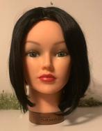 Kappers hoofd Ambition by Sibel met 2 pruiken en haarnetje, Sieraden, Tassen en Uiterlijk, Uiterlijk | Haarverzorging, Ophalen of Verzenden