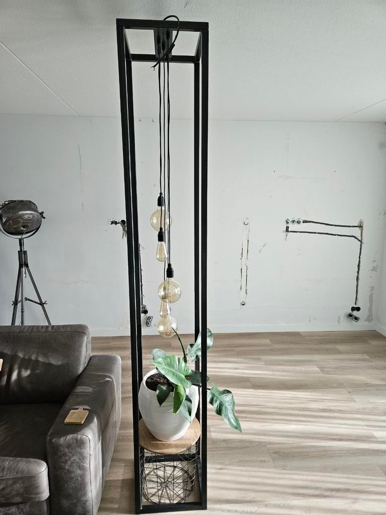 Industriële staande lamp eyecatcher in huis, Ophalen, 200 cm of meer, Zo goed als nieuw, Metaal