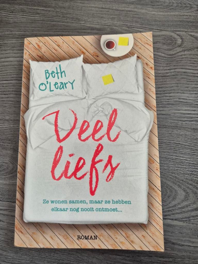 Beth O'Leary - Veel liefs, Ophalen of Verzenden, Gelezen, Beth O'Leary