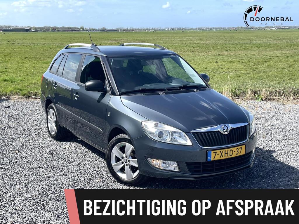 Skoda Fabia Combi 1.2 TSI Drive / 2e EIG / TREKHAAK / PDC, Voorwielaandrijving, Euro 5, Zwart, 4 cilinders
