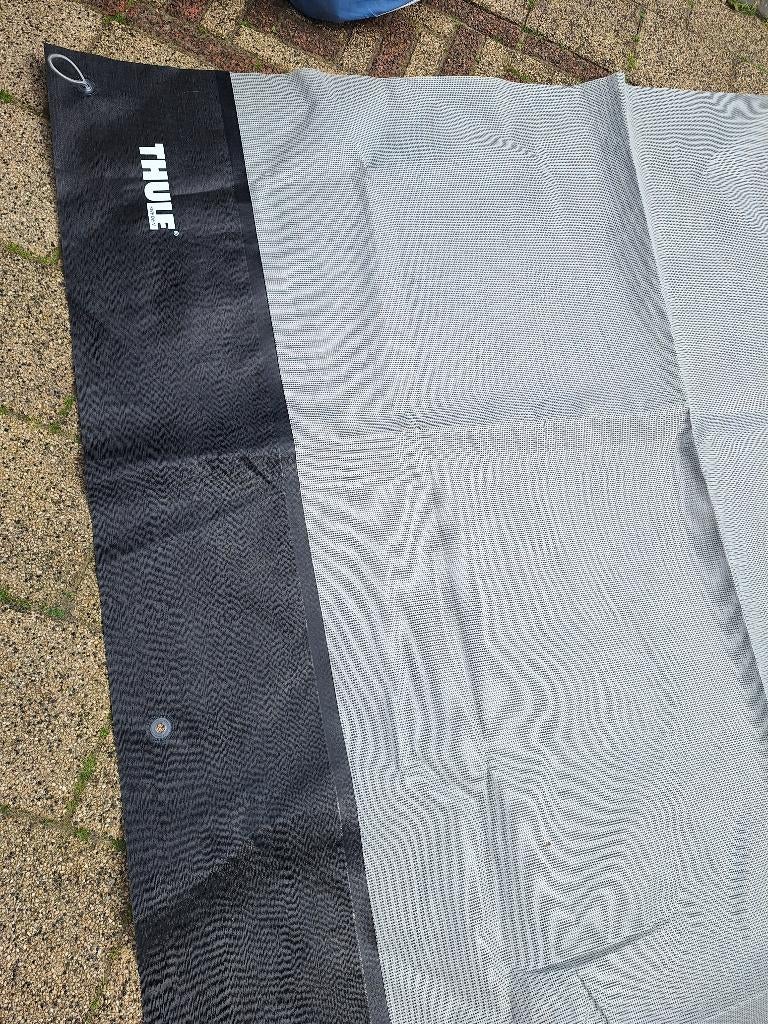 Thule zakluifel zijwand en sunblocker, Ophalen, Zo goed als nieuw