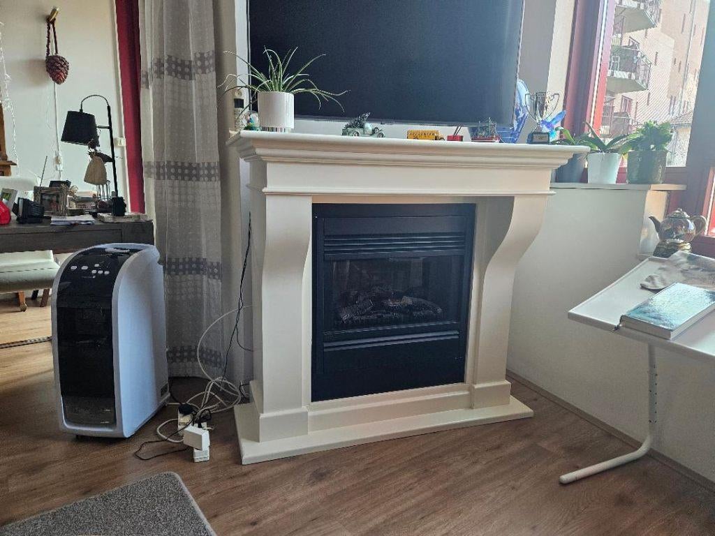 Electrische haard - Ruby Decor, met schouw., Ophalen, Zo goed als nieuw, Vrijstaande haard, Elektrische haard