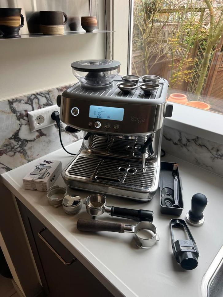 Sage Barista Pro RVS, Witgoed en Apparatuur, Koffiezetapparaten, Zo goed als nieuw, Koffiebonen, Espresso apparaat, 1 kopje, Afneembaar waterreservoir