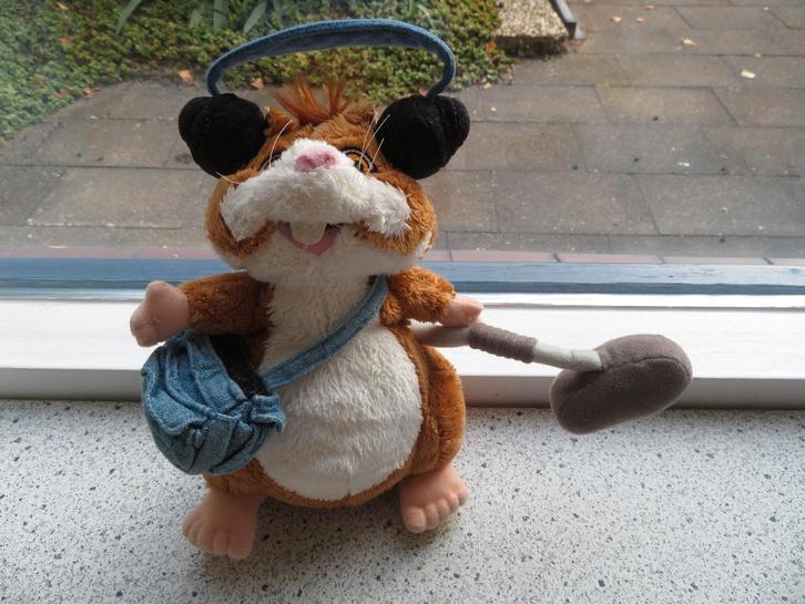 Hamster De Geluidsman van AH Albert Heijn met microfoon tas, Kinderen en Baby's, Speelgoed | Knuffels en Pluche, Zo goed als nieuw